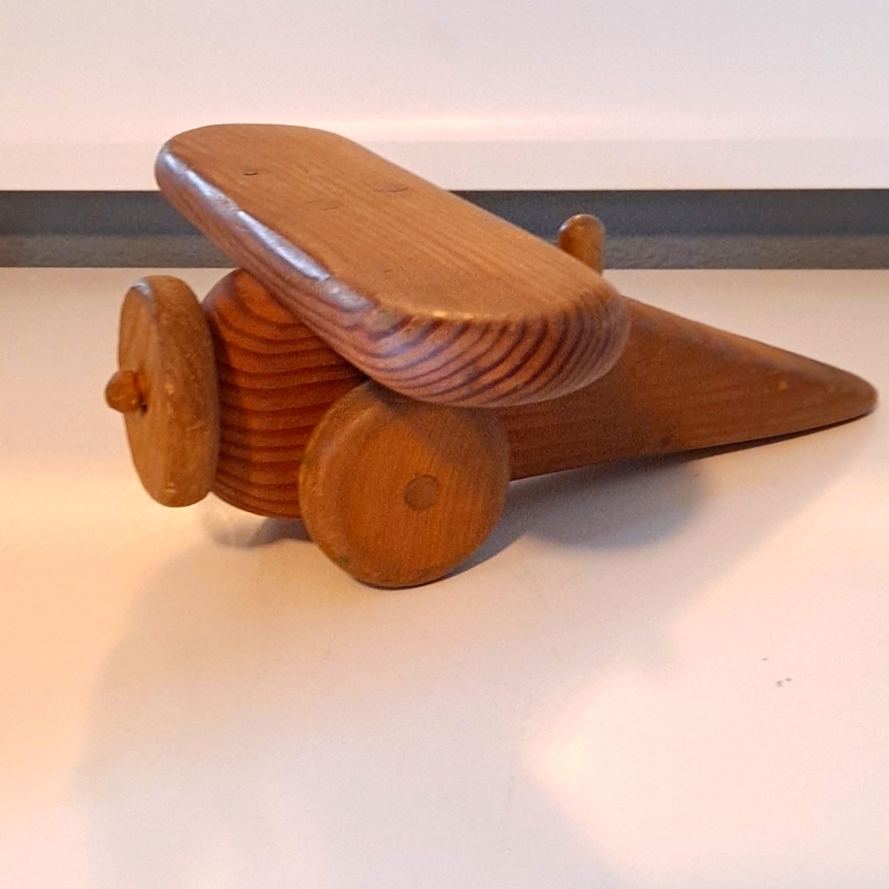 Vintage Wooden Airplane with Moving Propeller and Wheels